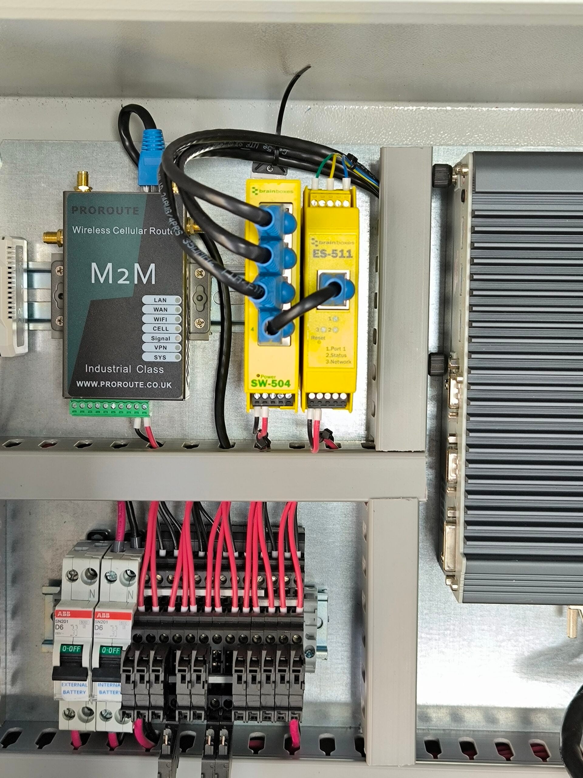 Brainboxes SW-504 and ES-511 in situ bridge monitoring